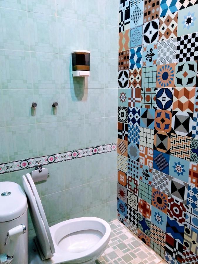 ג'קרטה Reddoorz Hostel @ Feliz Noche Cengkareng מראה חיצוני תמונה